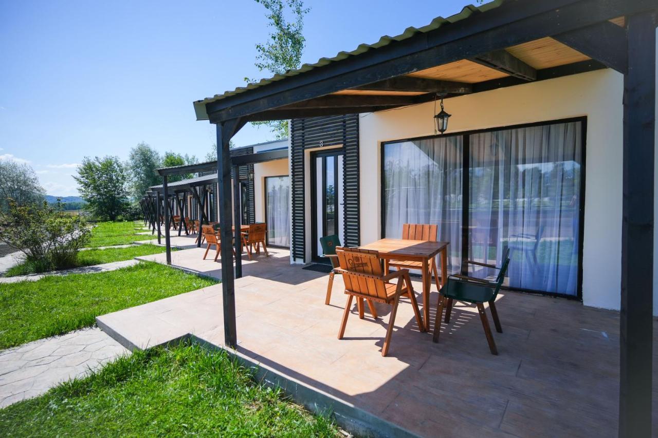 Bungalowuri "Doi Cocosi " Villa Horezu Exterior foto