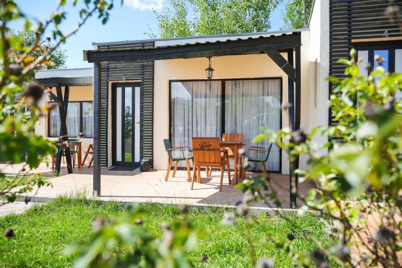 Bungalowuri "Doi Cocosi " Villa Horezu Exterior foto
