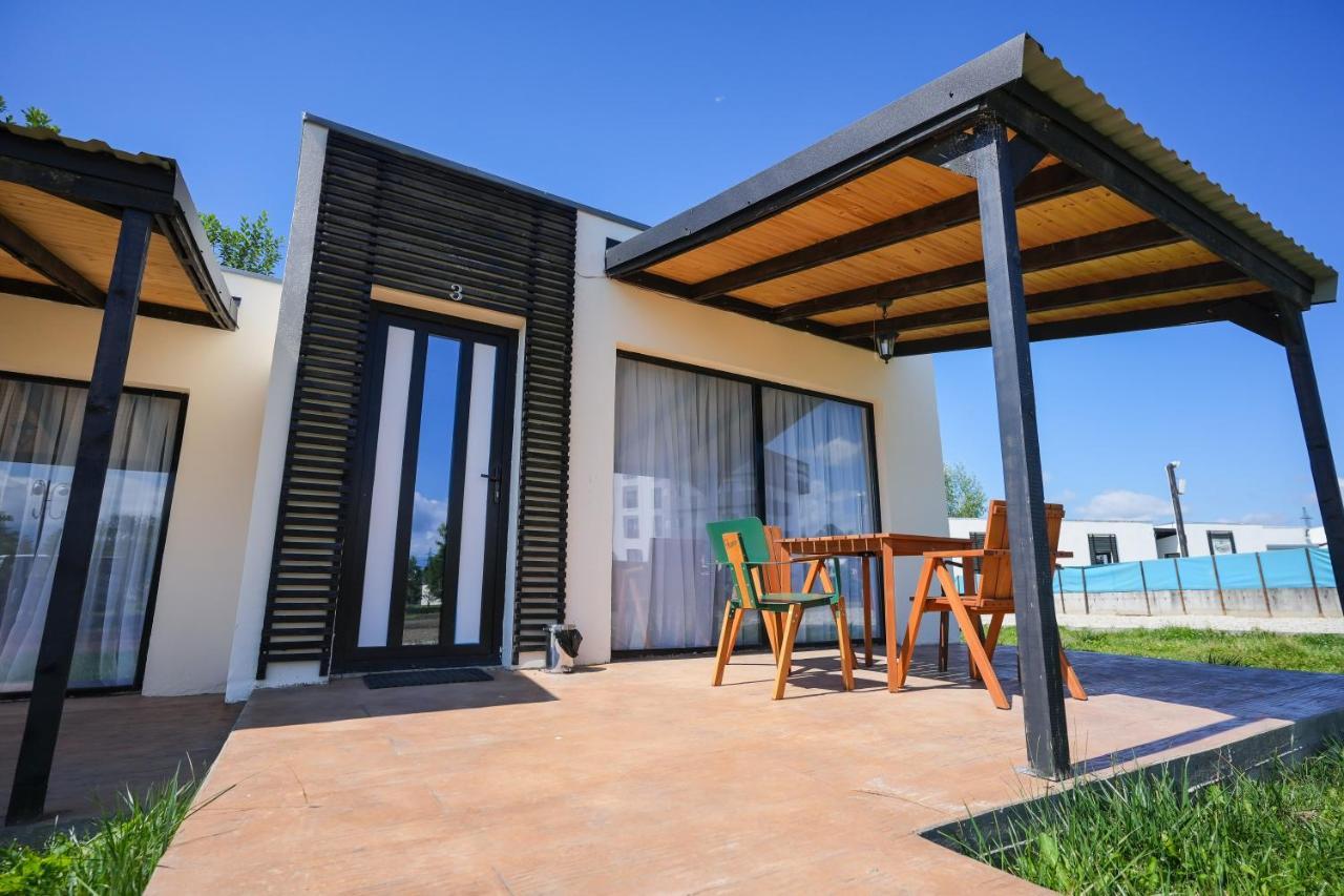 Bungalowuri "Doi Cocosi " Villa Horezu Exterior foto
