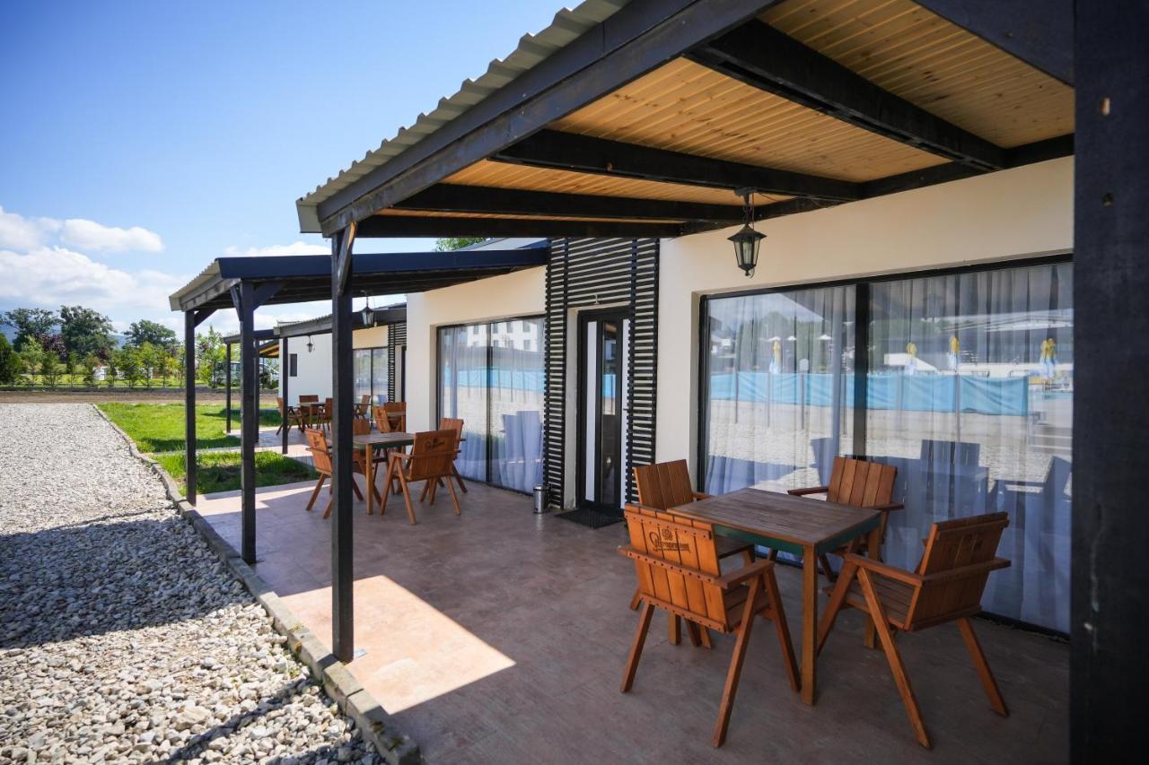 Bungalowuri "Doi Cocosi " Villa Horezu Exterior foto