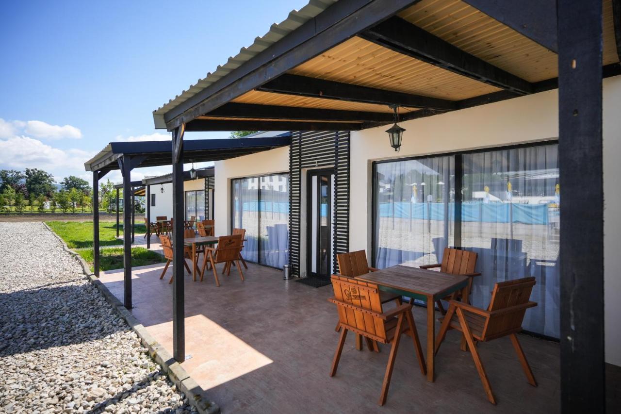 Bungalowuri "Doi Cocosi " Villa Horezu Exterior foto