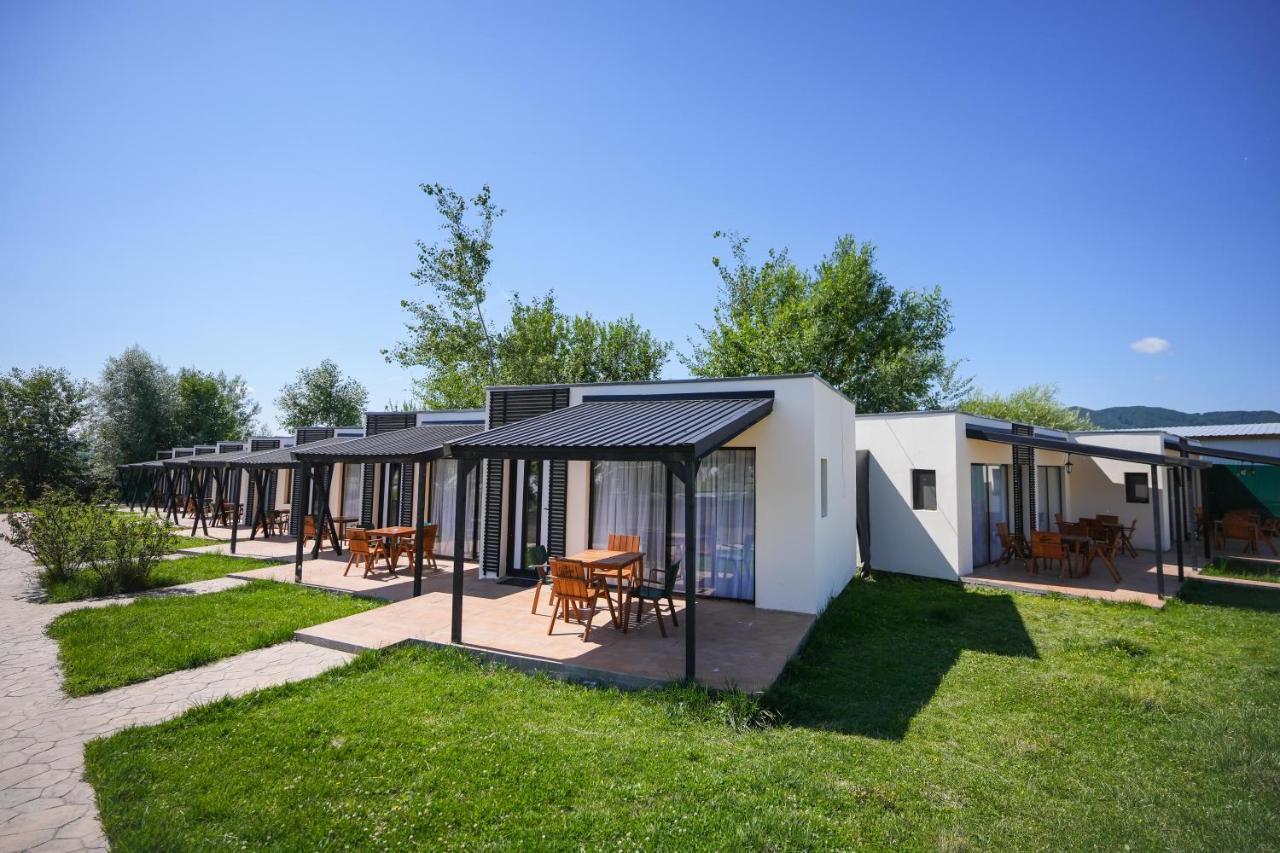 Bungalowuri "Doi Cocosi " Villa Horezu Exterior foto